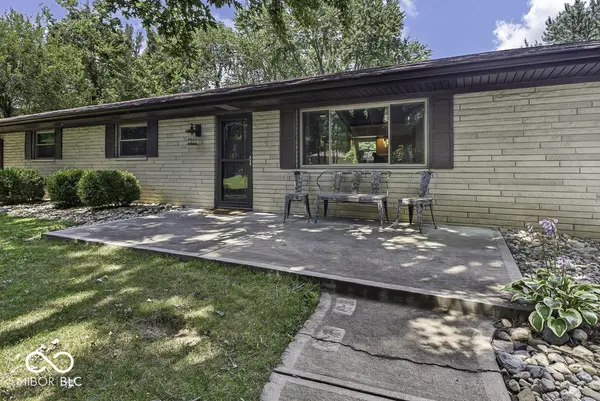 6312 E Roselyn DR, Mooresville, IN 46158