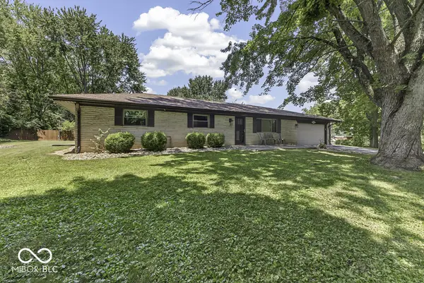 6312 E Roselyn DR, Mooresville, IN 46158