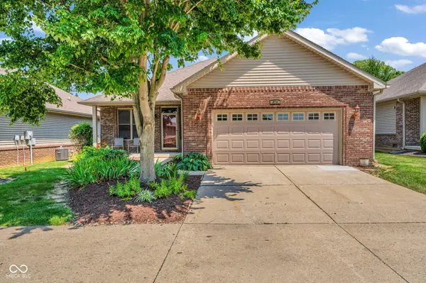 478 Glenview DR, Greencastle, IN 46135
