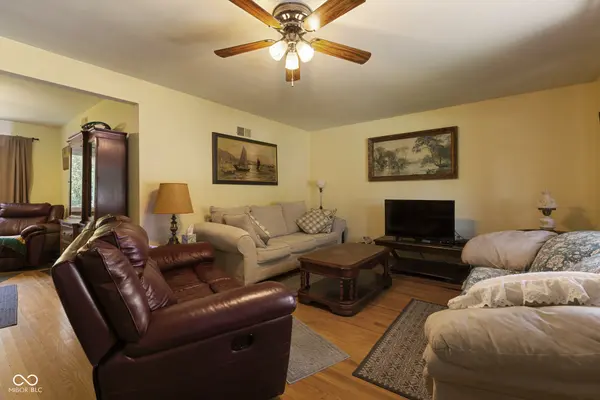598 Edgewood DR, Sellersburg, IN 47172