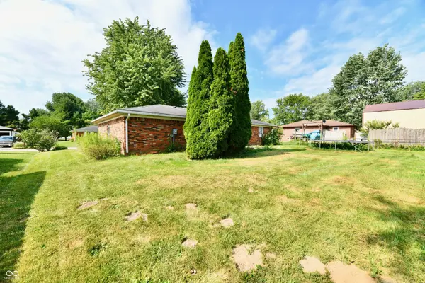 300 E 1st ST, Saint Paul, IN 47272