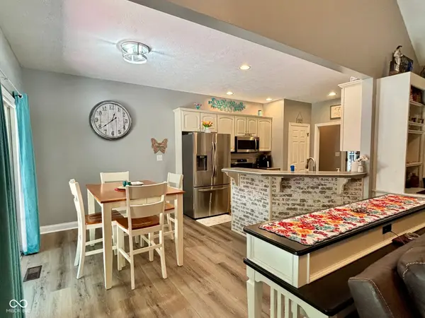 12380 N Markland DR, Mooresville, IN 46158