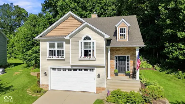 3307 Kestrel ST, Valparaiso, IN 46383