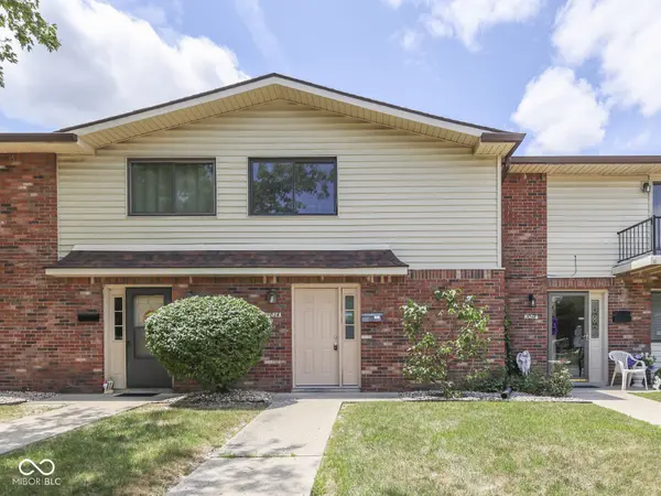 1014 Greenwood TRL E, Greenwood, IN 46142