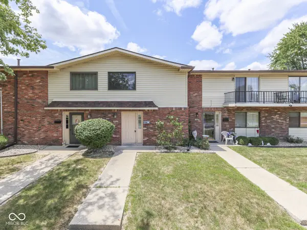 1014 Greenwood TRL E, Greenwood, IN 46142