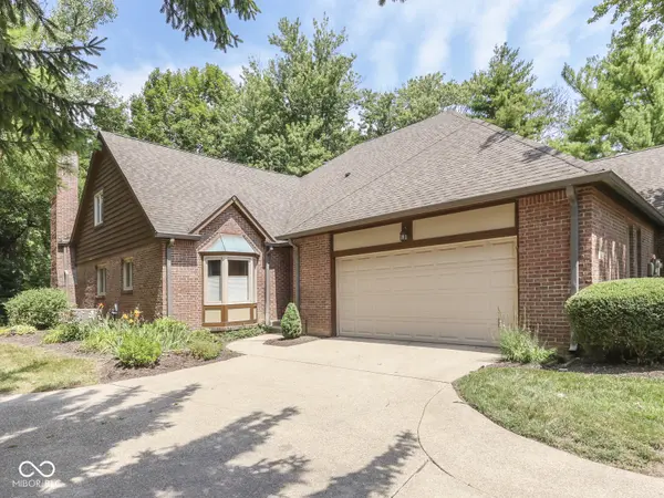 2064 Oldfields Circle North DR, Indianapolis, IN 46228