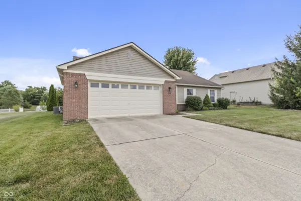 1951 Abbey LN, Danville, IN 46122