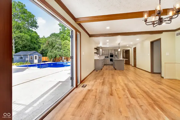 4130 Woodland Streams DR, Greenwood, IN 46143