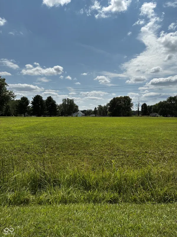 1158 E Mohican TRL E, Greensburg, IN 47240