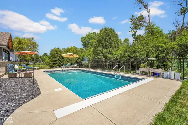 5901 Chartwell DR, Bargersville, IN 46106