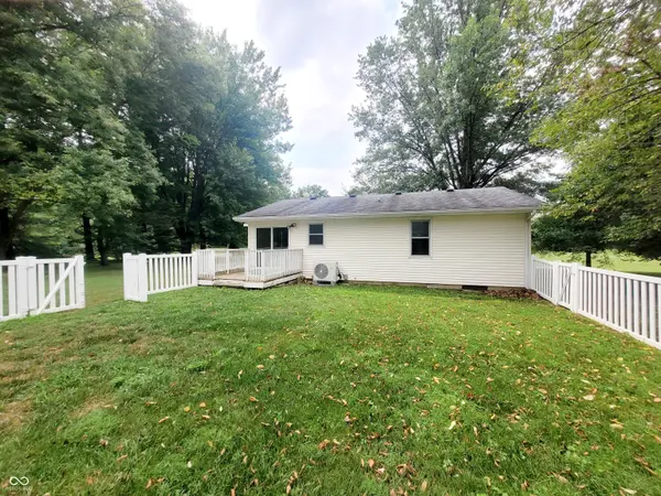 1604 N Cayuse TRL, Greensburg, IN 47240