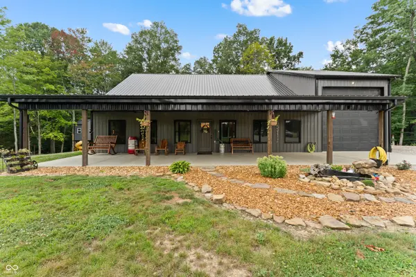 8513 E Green Acres RD, Columbus, IN 47201