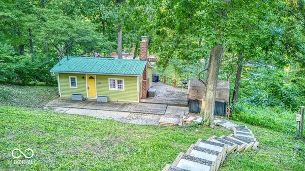 452 W Hinshaw DR, Nineveh, IN 46164