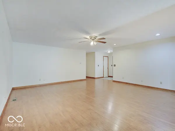 794 W 500 N, Whiteland, IN 46184