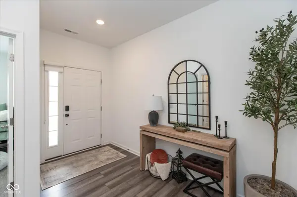 17976 Paula WALK, Westfield, IN 46074