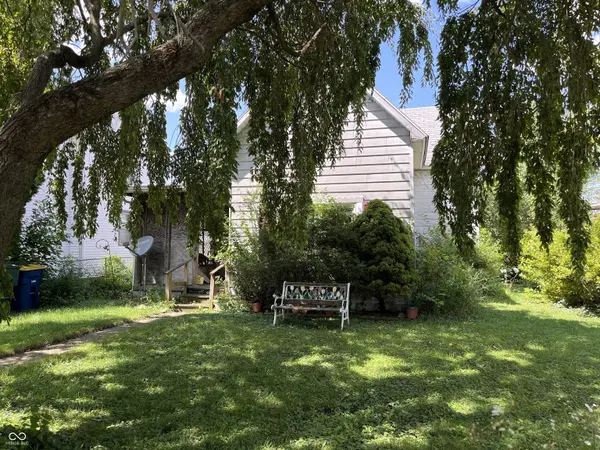 702 E 13th ST, Muncie, IN 47302