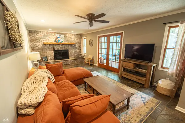 4233 W Fairview RD, Greenwood, IN 46142