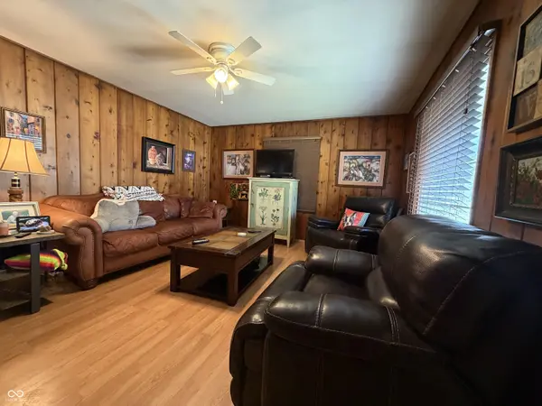 715 Central AVE, Batesville, IN 47006