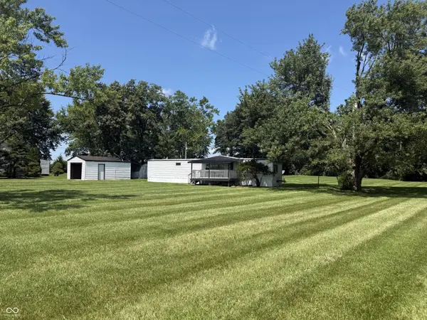 5744 E State Road 36, Mooreland, IN 47360