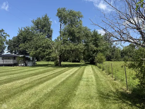5744 E State Road 36, Mooreland, IN 47360