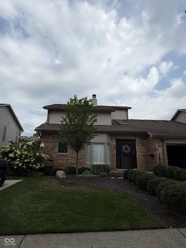 1014 Stratford Hall, Indianapolis, IN 46260