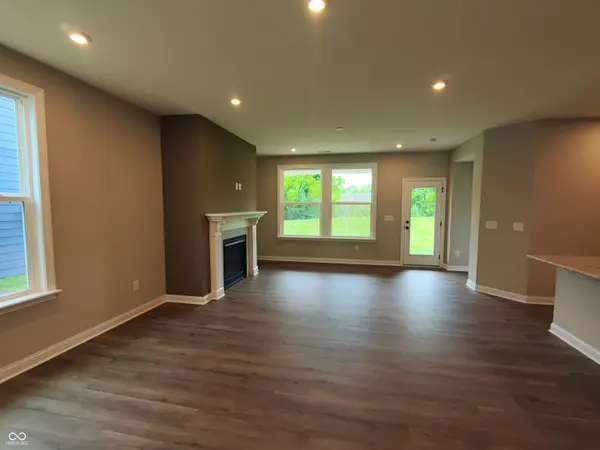 3910 Willow Branch WAY, Westfield, IN 46062