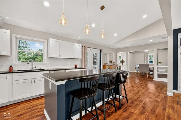 709 Elmwood CIR, Noblesville, IN 46062