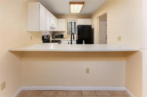 83 SE 16TH AVE #E102, Gainesville, FL 32601