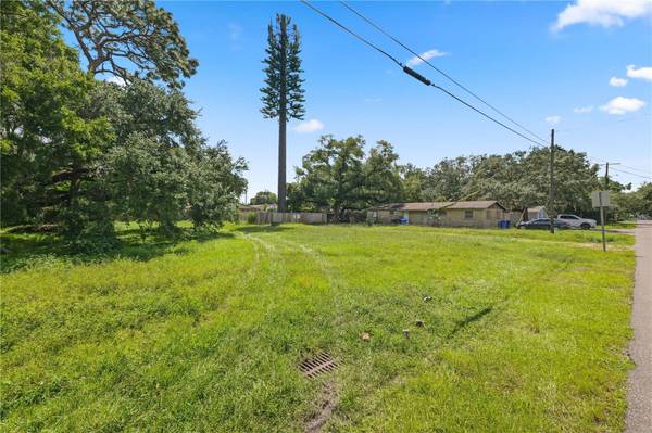 13805 N 20TH ST, Tampa, FL 33613