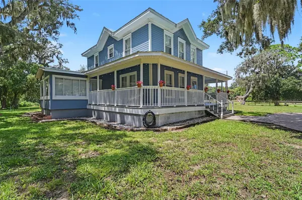 208 S GAINES ST, Oak Hill, FL 32759