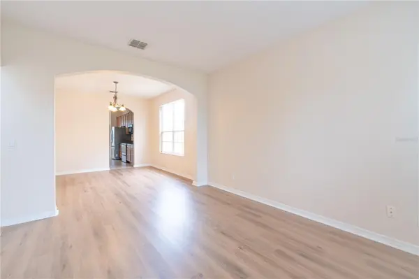 806 LOST GROVE CIR, Winter Garden, FL 34787