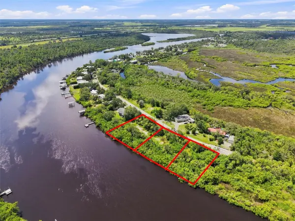 2504, 2506, and 2508 RIVER BEND DR, Ruskin, FL 33570