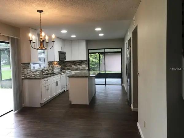 4711 GROVE POINT DR, Tampa, FL 33624