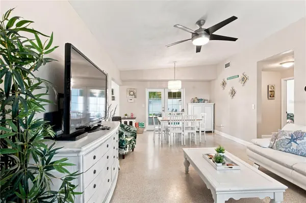 11610 116TH ST, Seminole, FL 33778