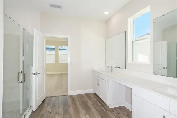 33527 TWILIGHT SEA PL, Dade City, FL 33525