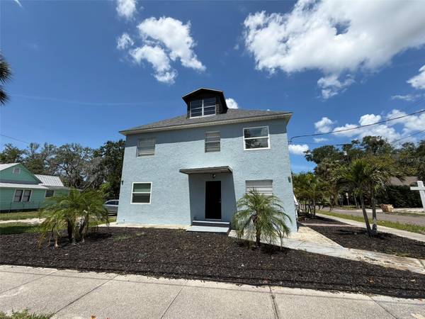 101 W LEMON ST #1, Tarpon Springs, FL 34689