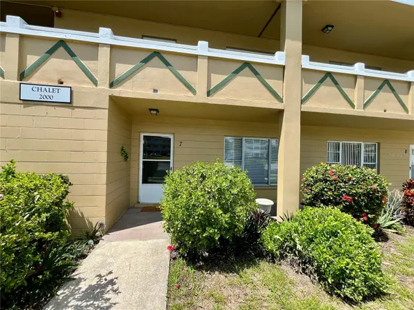 2000 WORLD PARKWAY BLVD #7, Clearwater, FL 33763