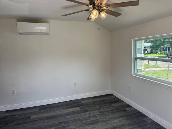 2901 20TH ST N #B, St Petersburg, FL 33713