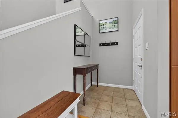437 Clara AVE #18, St Louis, MO 63112