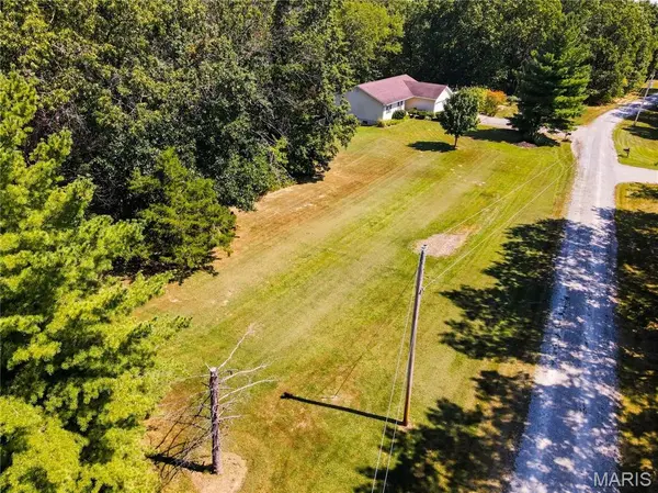 31 Fawn TRL, Eolia, MO 63344