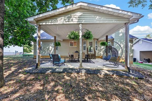 903 Indian Rock CT, Wentzville, MO 63385