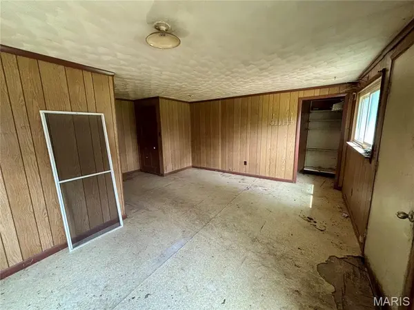 629 S Walker ST, Montgomery City, MO 63361