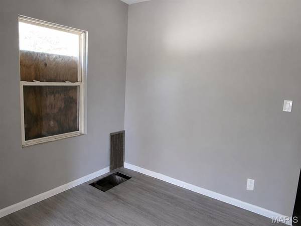 6505 Joseph AVE, St Louis, MO 63133