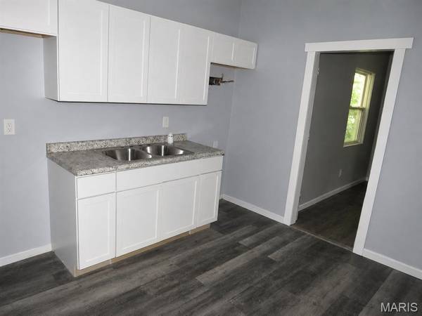 6505 Joseph AVE, St Louis, MO 63133