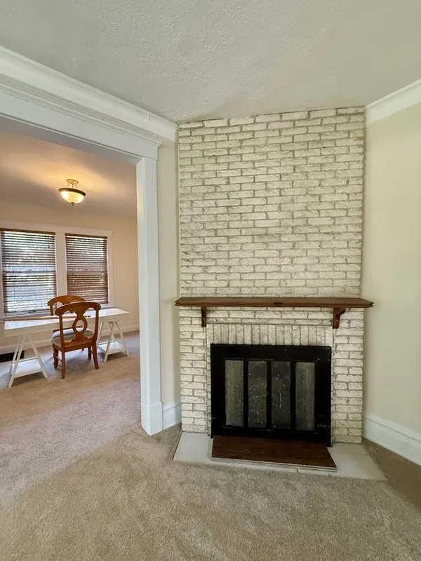9801 S Longwood DR, Chicago, IL 60643