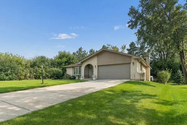 12001 W Lake View DR, Orland Park, IL 60467