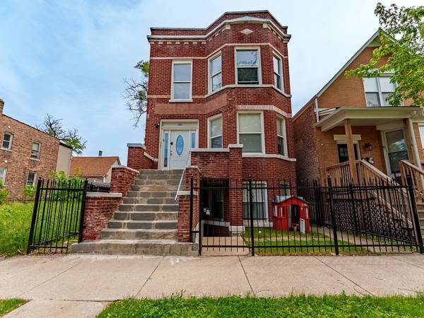 555 N Lawler AVE #G, Chicago, IL 60644