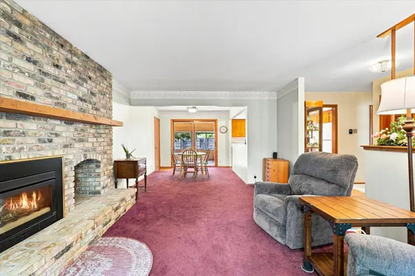 7428 Concerto Curve NE, Fridley, MN 55432