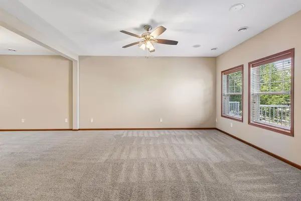 2107 Cedar Grove TRL #104, Eagan, MN 55122