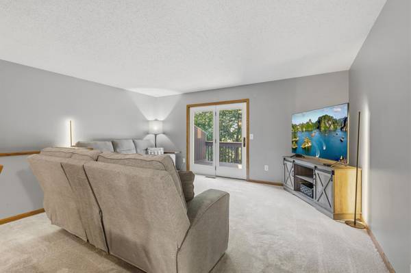 1685 6th AVE W, Shakopee, MN 55379